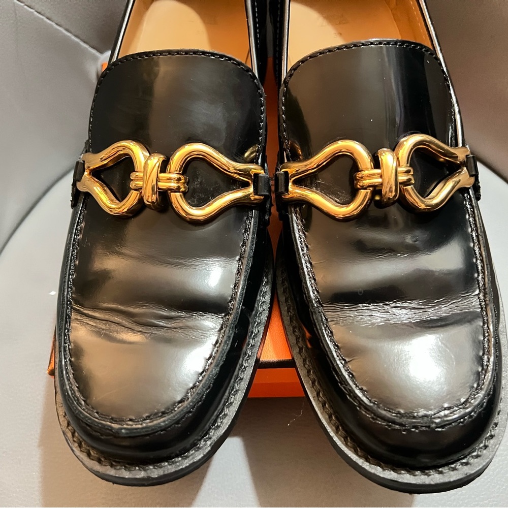 Zara black leather fashion loafers